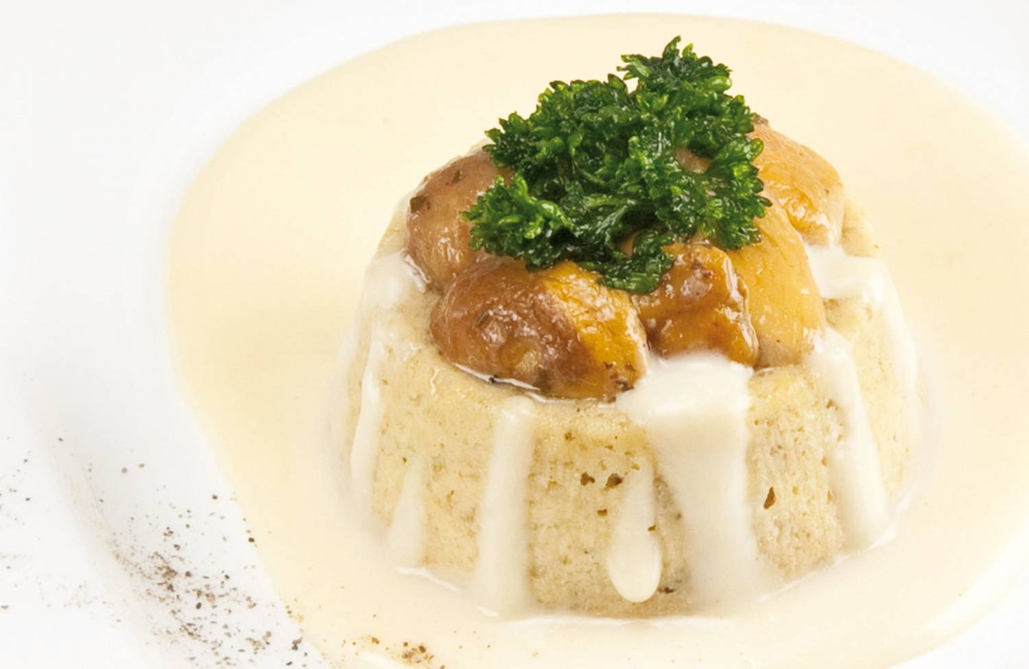 Tortino di funghi porcini con crema ai 4 formaggi